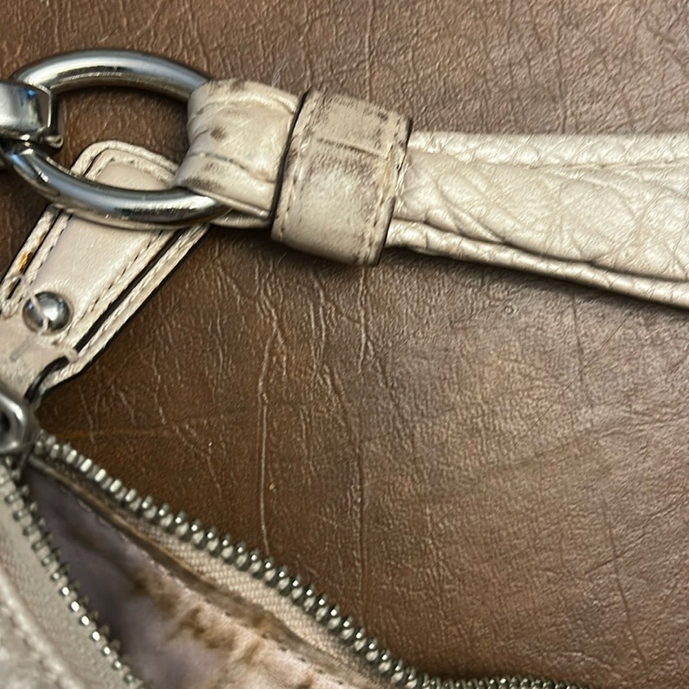 COACH Authentic KRISTEN LARGE HOBO Champagne/ Beige Leather 19303 - Picture 11 of 15